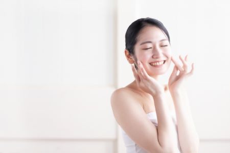 綺麗な顔の女性画像